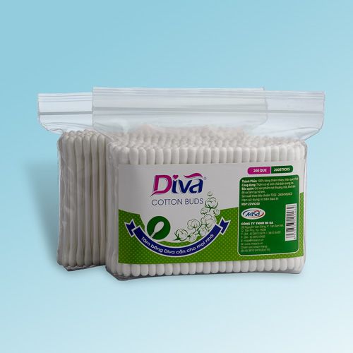 Tăm bông vệ sinh tai cho người lớn thương hiệu Diva gói 200 que nhựa-ZDVN200 (Lốc 12 gói)